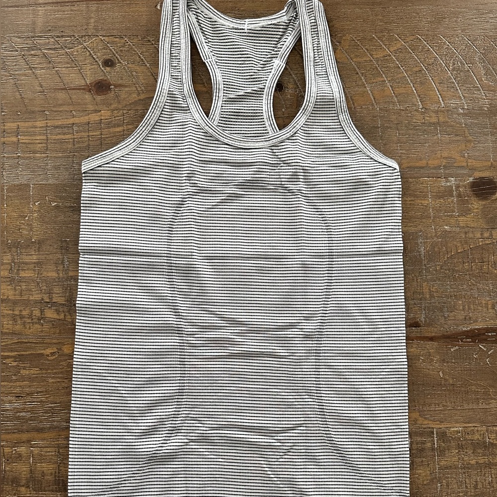 Lululemon Swiftly Tech Racerback
